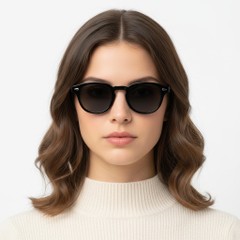 BS2503-0091_Black_Oval_Plastic_Sunglasses_model