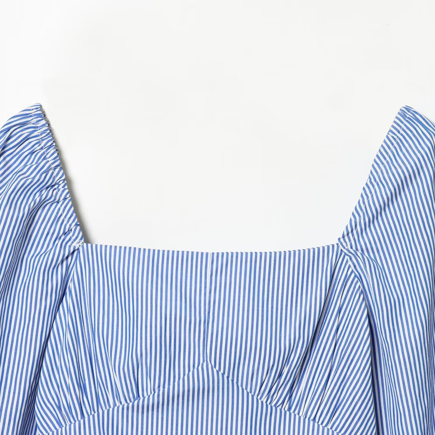 Gestreiftes Crop-Top – Schick & Stilvoll KUN-00021