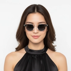 BS2503-0203_Transparent_Oval_Plastic_Sunglasses_model