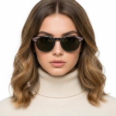 BS2503-0206_Black_Oval_Plastic_Sunglasses_model