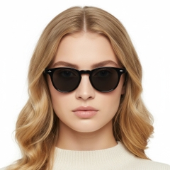 BS2503-0340_Black_Oval_Plastic_Sunglasses_model