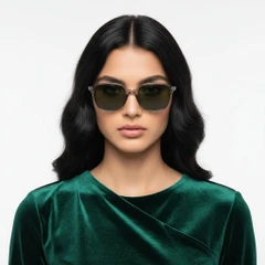 BS2503-0487_Grey_Oval_Plastic_Sunglasses_model