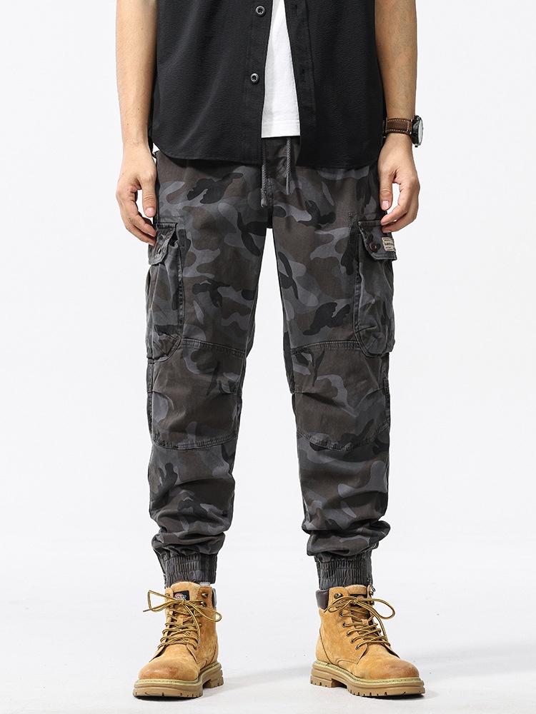 Tapered Camouflage Men's Cargo Pants for Spring Casual Outdoor Wear