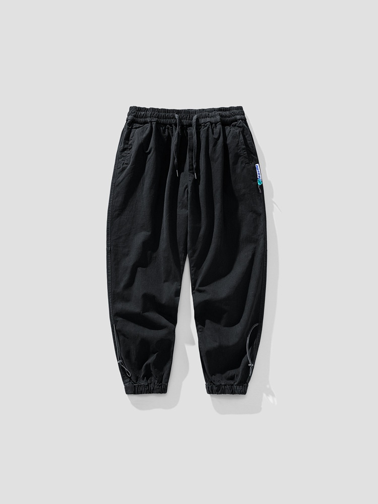 Minimalist Relaxed Fit Men's Cargo Pants for Casual Outdoor Wear