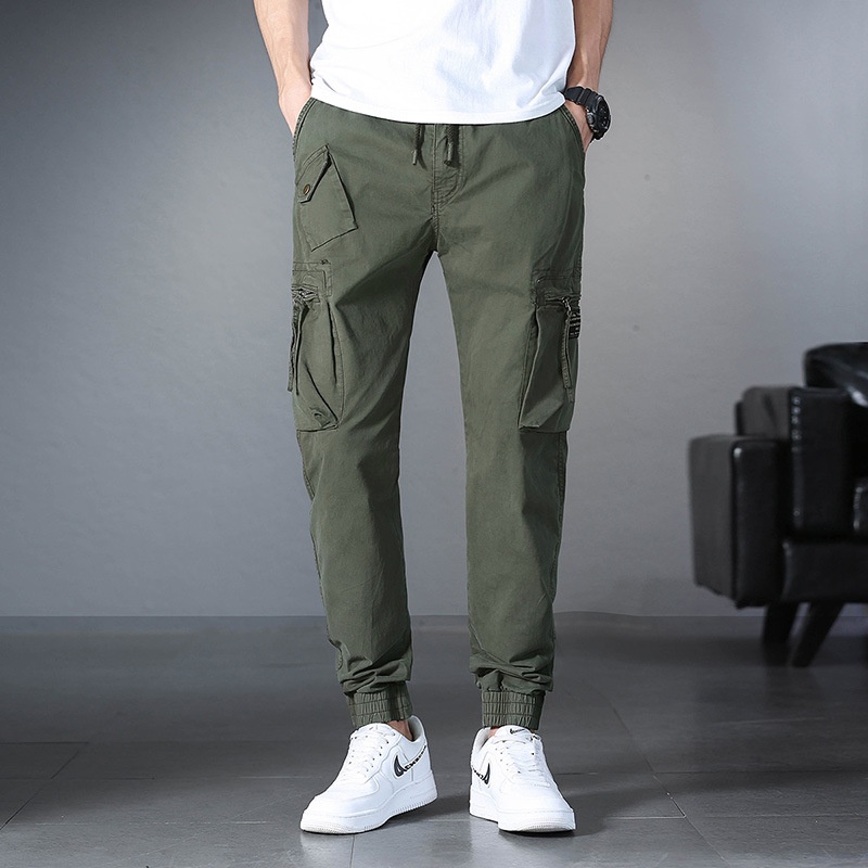 Lightweight Stretch Fit Multi-Pocket Men's Cargo Pants for Outdoor Casual Wear