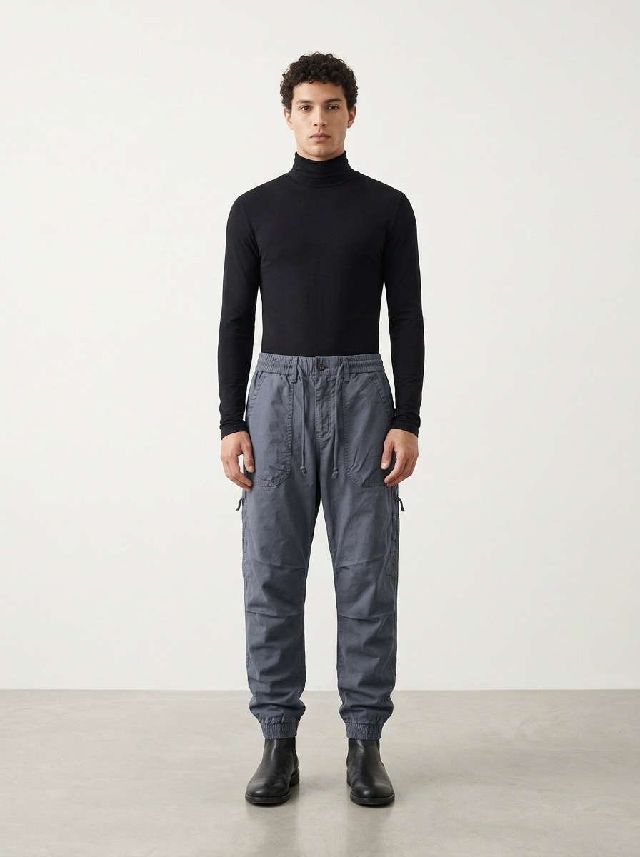 Schmal geschnittene, dehnbare Herren-Cargohose im Vintage-Stil mit Bündchen für die Freizeit