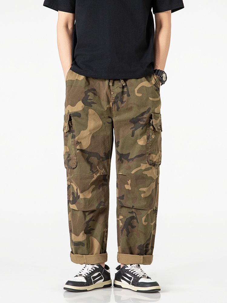 Wide-Leg Vintage Camouflage Men's Cargo Pants for Casual Spring Wear