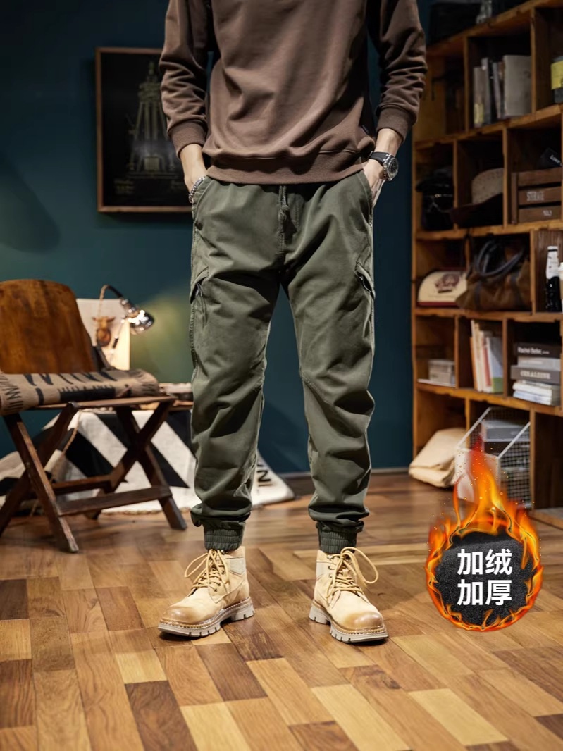 Fleece-Lined Tapered Men's Cargo Pants for Casual Outdoor Winter Wear