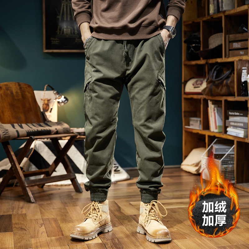 Fleece-Lined Tapered Men's Cargo Pants for Casual Outdoor Winter Wear