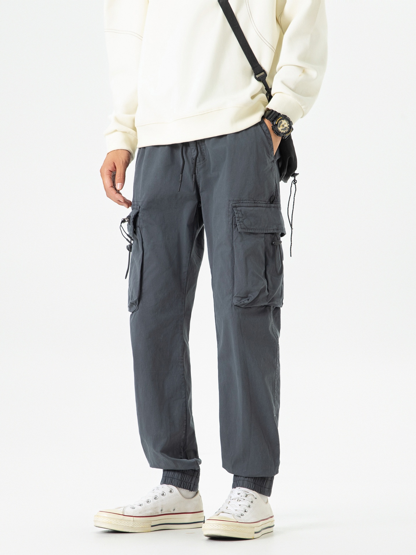 Vintage Multi-Pocket Cuffed Men's Cargo Pants for Casual Wear