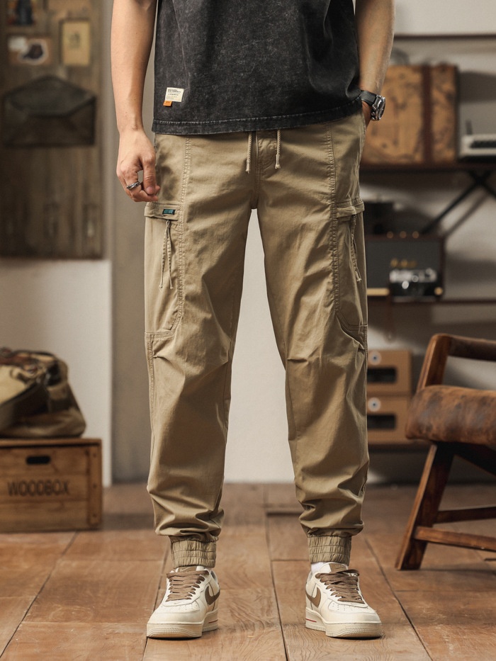 Functional Multi-Pocket Men's Tapered Cargo Pants for Casual Wear