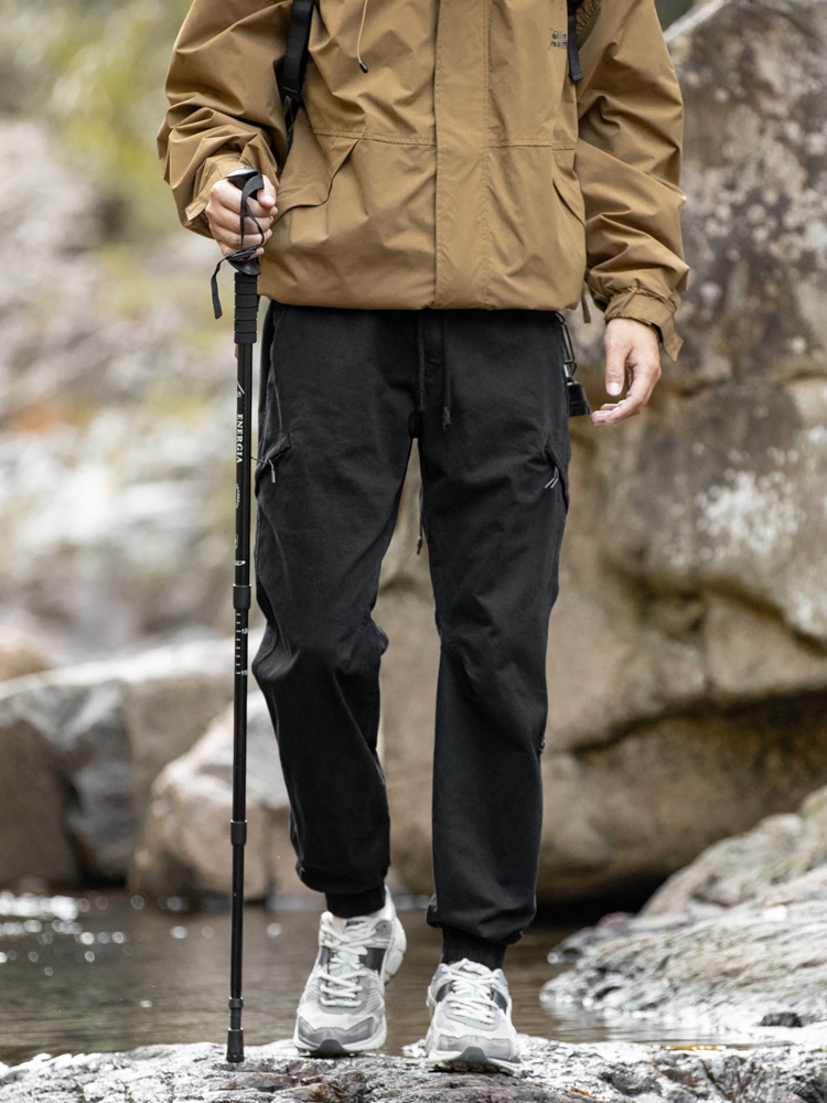 Relaxed Fit Multi-Pocket Men's Cargo Pants for Outdoor Casual Wear