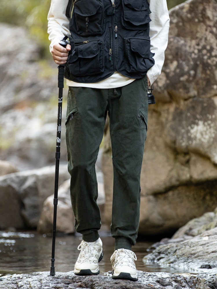 Relaxed Fit Multi-Pocket Men's Cargo Pants for Outdoor Casual Wear