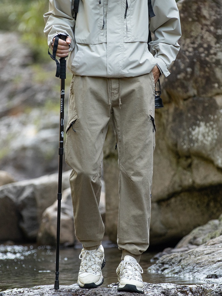 Relaxed Fit Multi-Pocket Men's Cargo Pants for Outdoor Casual Wear