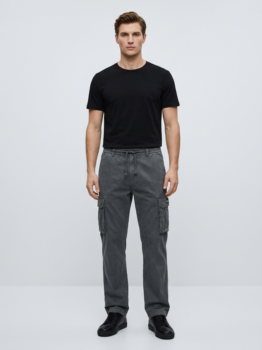 Straight Leg Relaxed Fit Multi-Pocket Men's Cargo Pants for Casual Wear