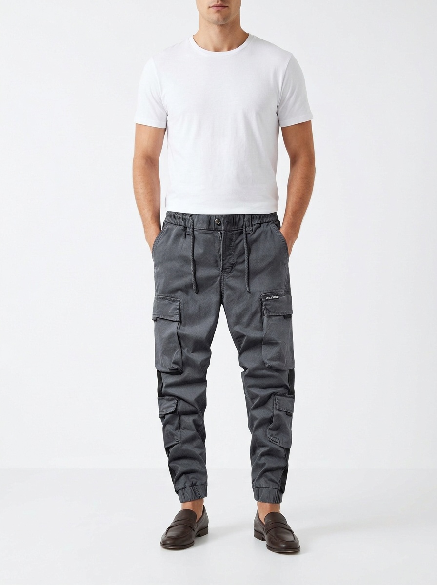 Retro High Street Tapered Men's Cargo Pants for Outdoor Athletic Wear
