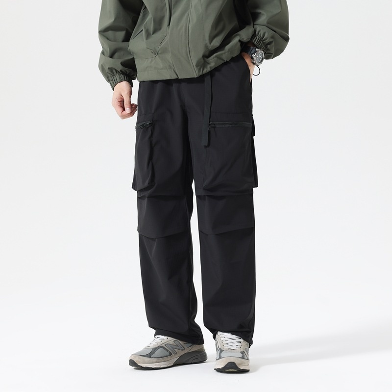 Pleated Detail Wide-Leg Breathable Men's Cargo Pants for Casual Techwear