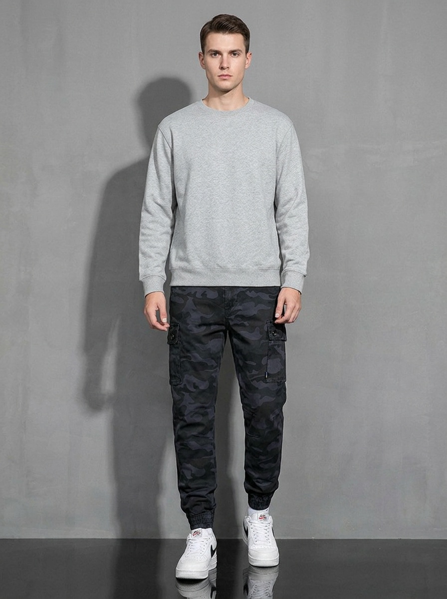 Bequeme, dehnbare Herren-Cargohose im Camouflage-Look für lässige Sportbekleidung