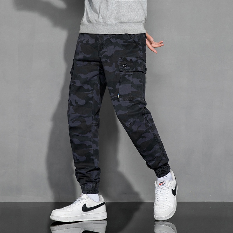 Bequeme, dehnbare Herren-Cargohose im Camouflage-Look für lässige Sportbekleidung