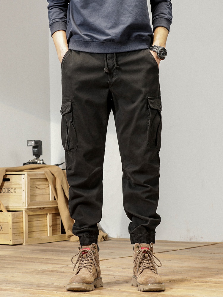 Stretch Fit Retro Men's Cargo Pants for Versatile Outdoor Wear