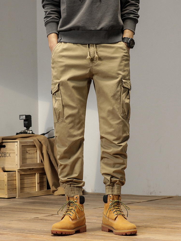 Stretch Fit Retro Men's Cargo Pants for Versatile Outdoor Wear