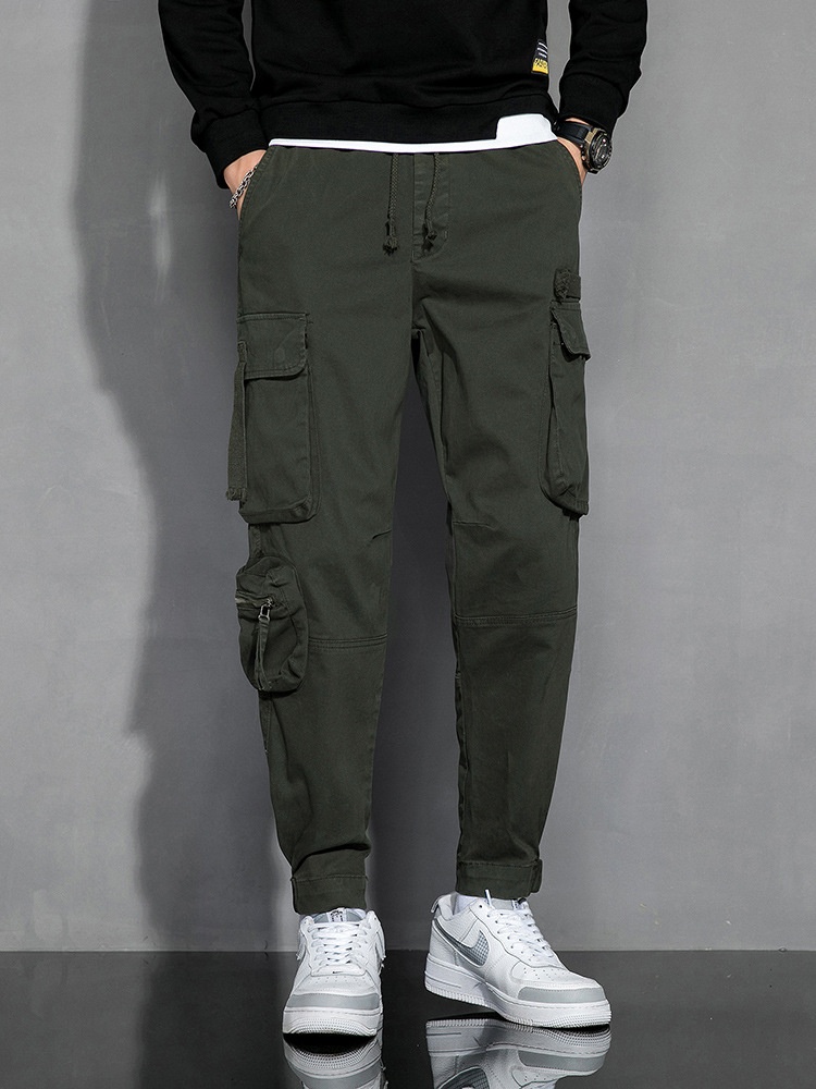 Relaxed Fit Stretch Retro Cuffed Men's Cargo Pants for Casual Athletic Wear