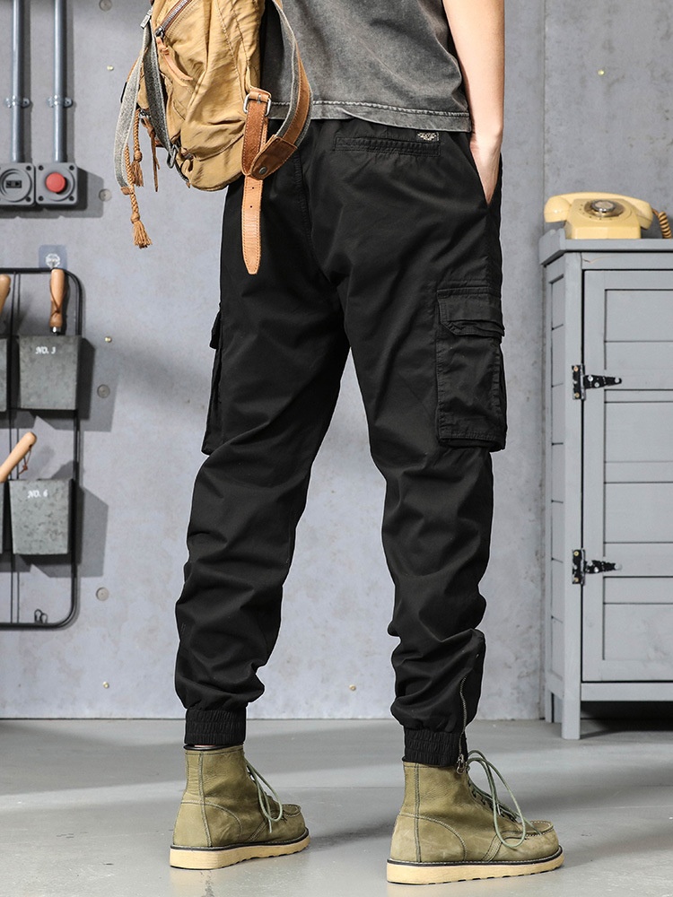 Relaxte, elastische, vintage cargobroek met omslag voor heren, perfect voor een casual sportieve look.