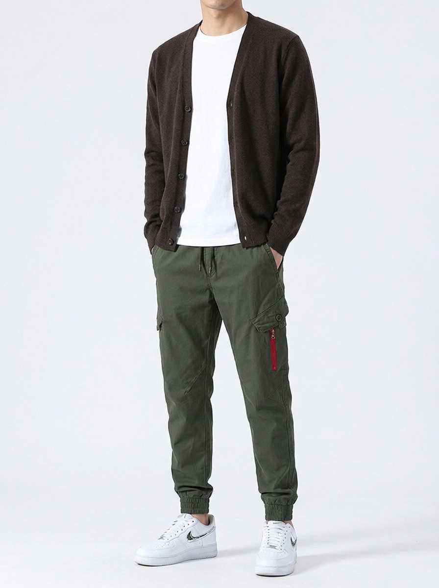 Minimalistische stretch vintage cargo broek met omslag voor heren, geschikt voor casual gebruik.