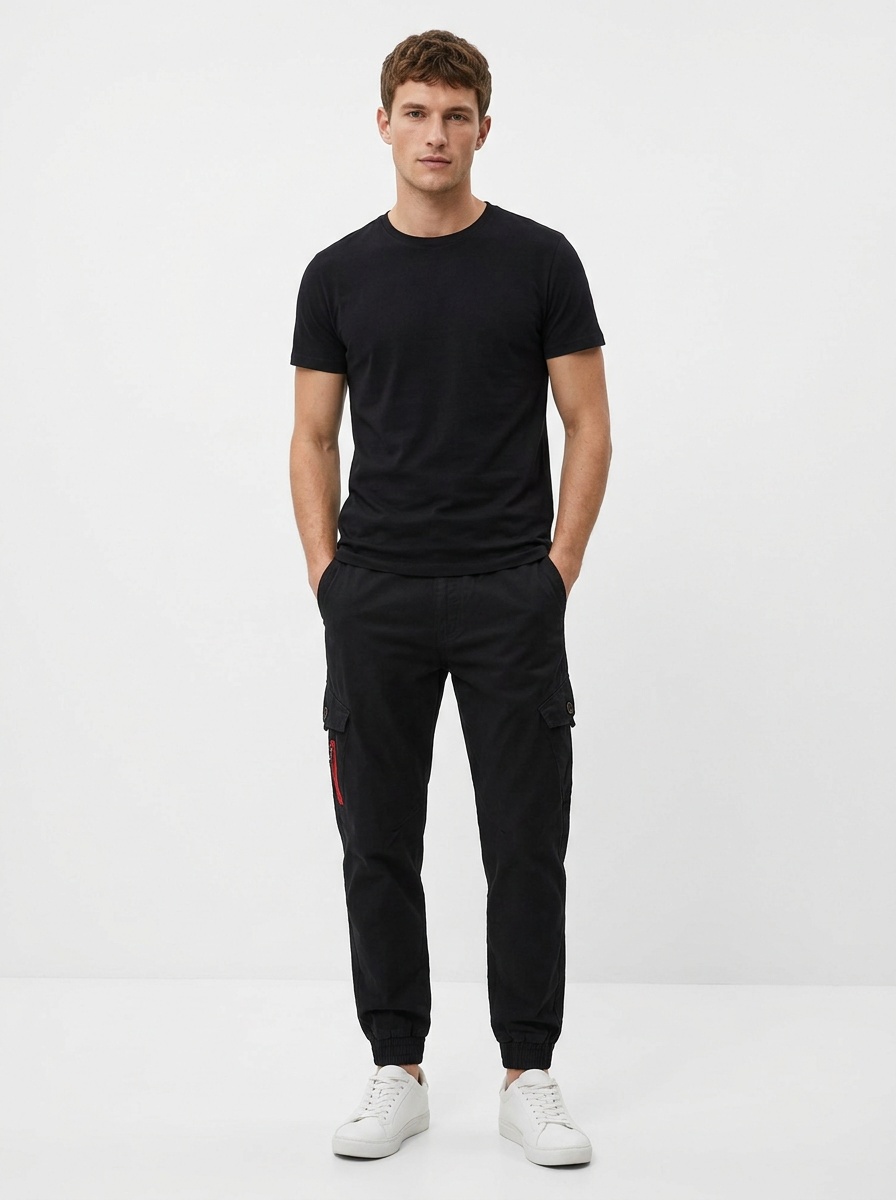 Minimalistische stretch vintage cargo broek met omslag voor heren, geschikt voor casual gebruik.