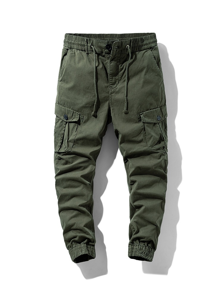 Pantalones cargo elásticos, versátiles y ajustados para hombre, ideales para uso casual.