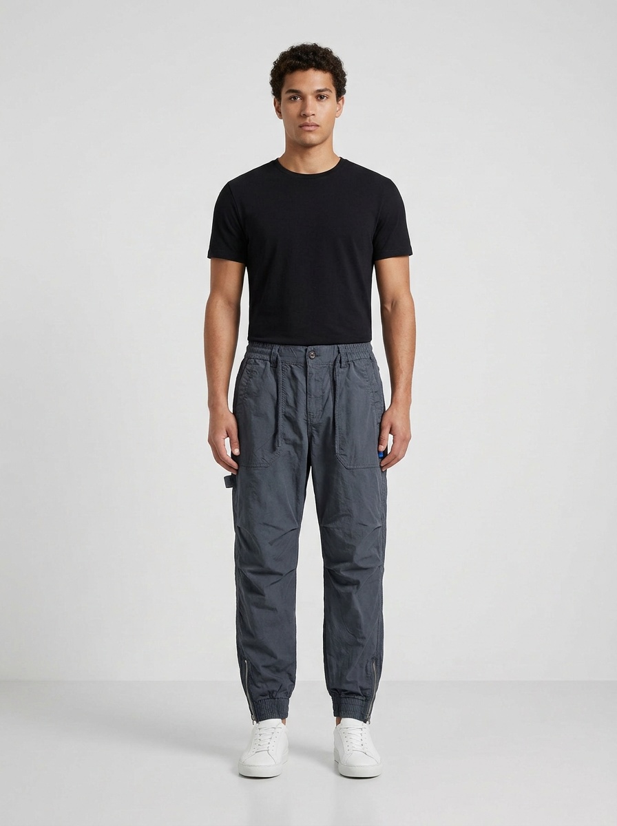 Zipper Detail Tapered Fit Men's Cargo Pants for Outdoor Casual Wear