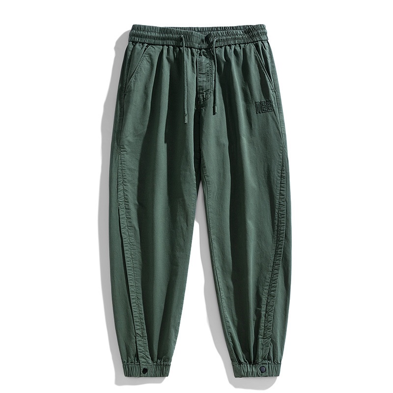 Schmal zulaufende Stretch-Cargohose für Herren, geeignet für Outdoor-Sportarten