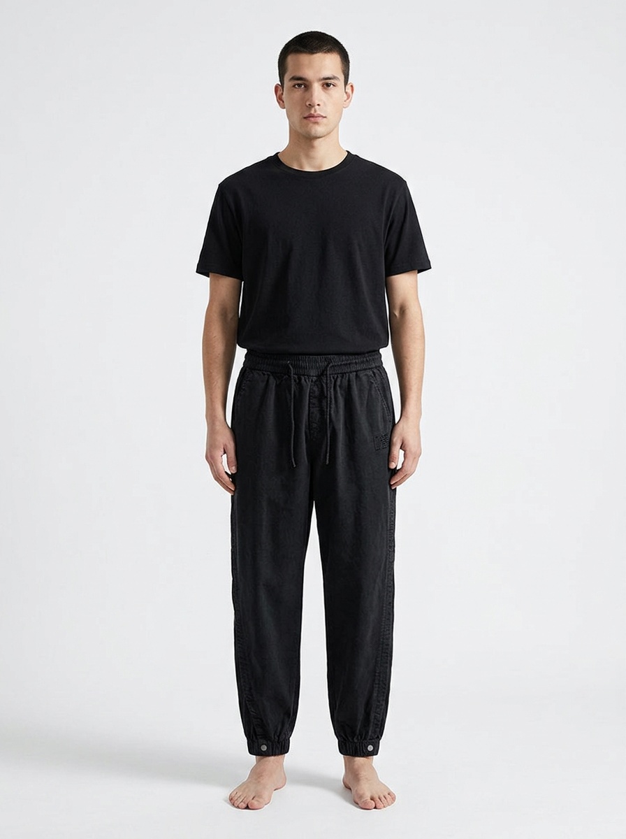 Schmal zulaufende Stretch-Cargohose für Herren, geeignet für Outdoor-Sportarten