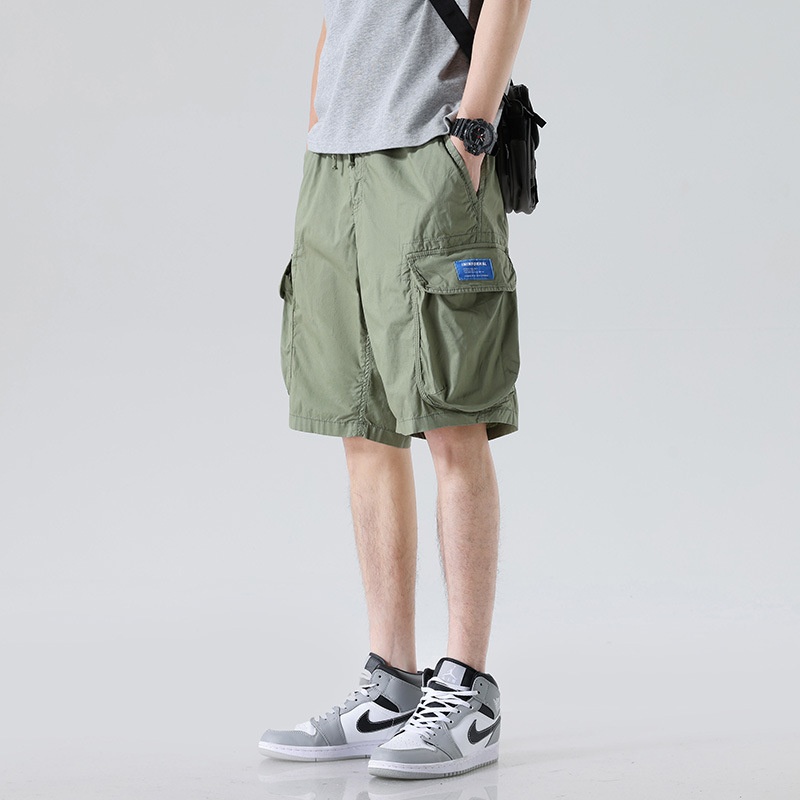 Relaxed Fit Multi-Pocket Men's Cargo Shorts for Versatile Outdoor Wear