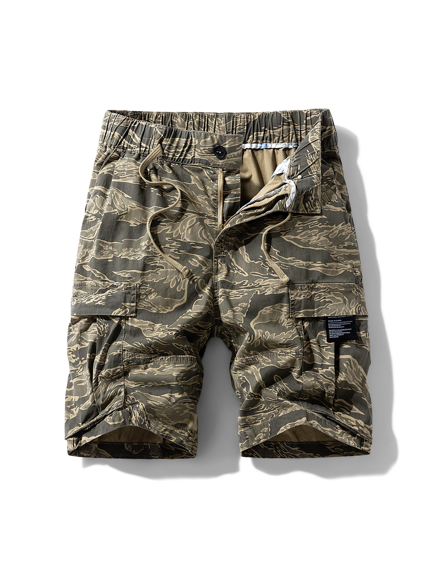 Relaxed Fit Athletic Men's Cargo Shorts for Summer Wear