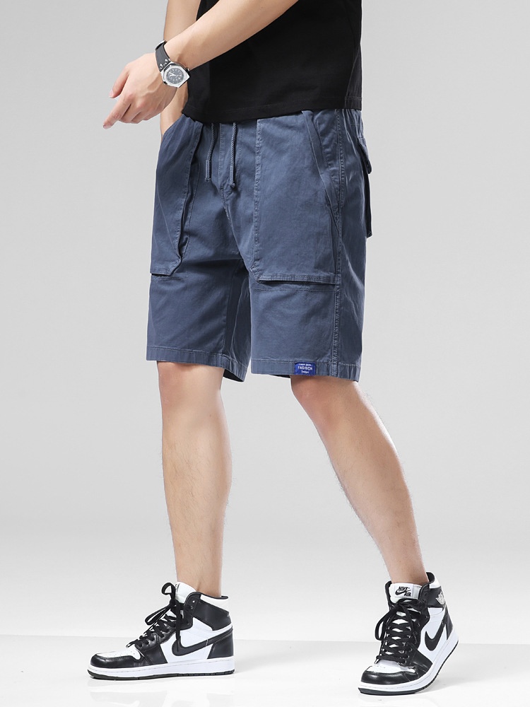 Relaxed Fit Sophisticated Men's Cargo Shorts for Summer Casual Wear