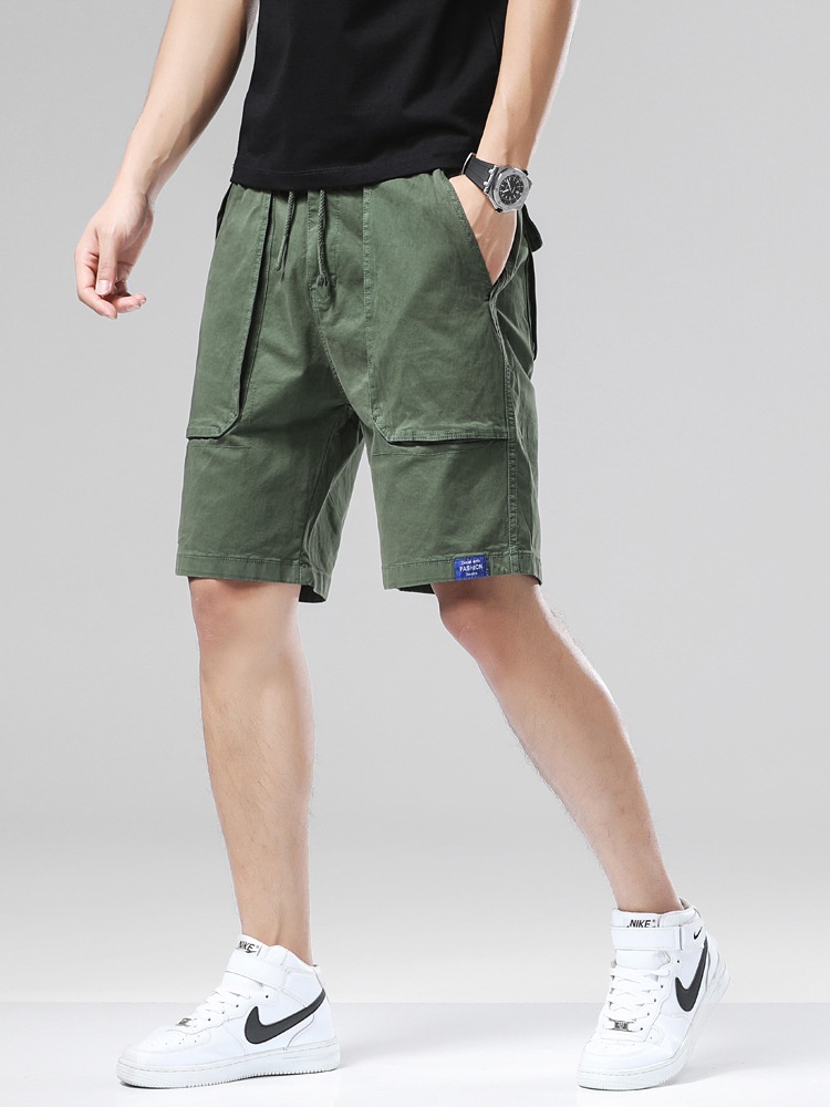 Relaxed Fit Sophisticated Men's Cargo Shorts for Summer Casual Wear