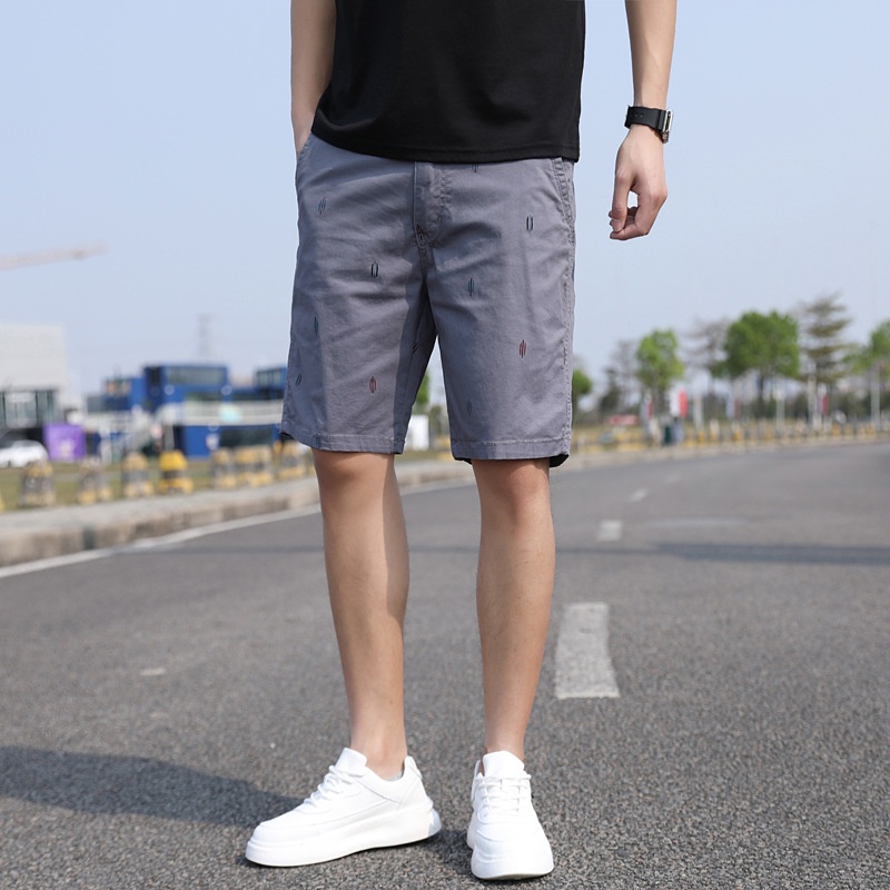 Relaxed Fit Streetwear Men's Cargo Shorts for Casual Summer Wear