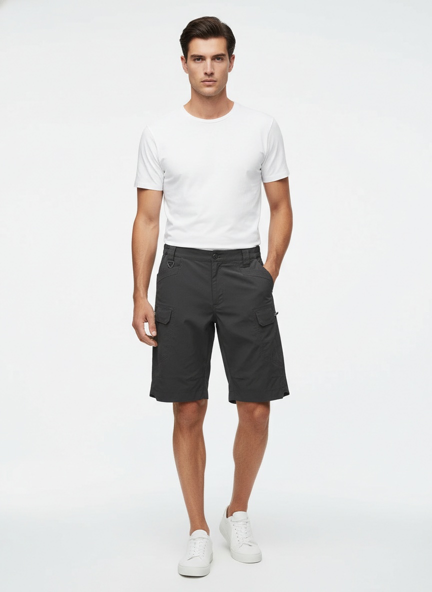 Fashionable Multi-Pocket Men's Cargo Shorts for Summer Casual Wear