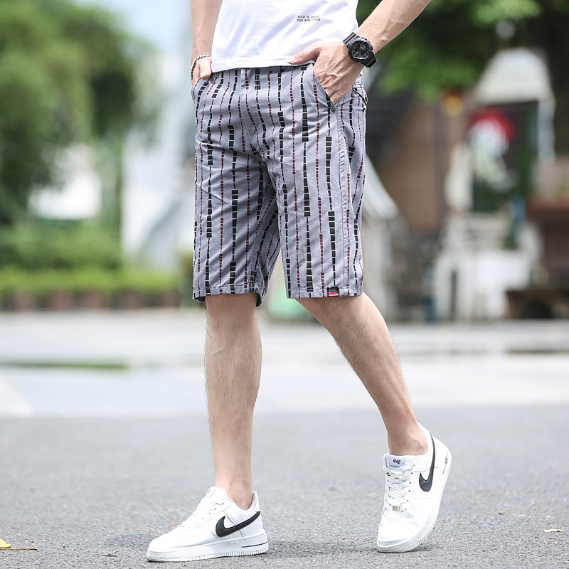 Relaxed Fit Striped Summer Men's Cargo Shorts for Outdoor Casual Wear