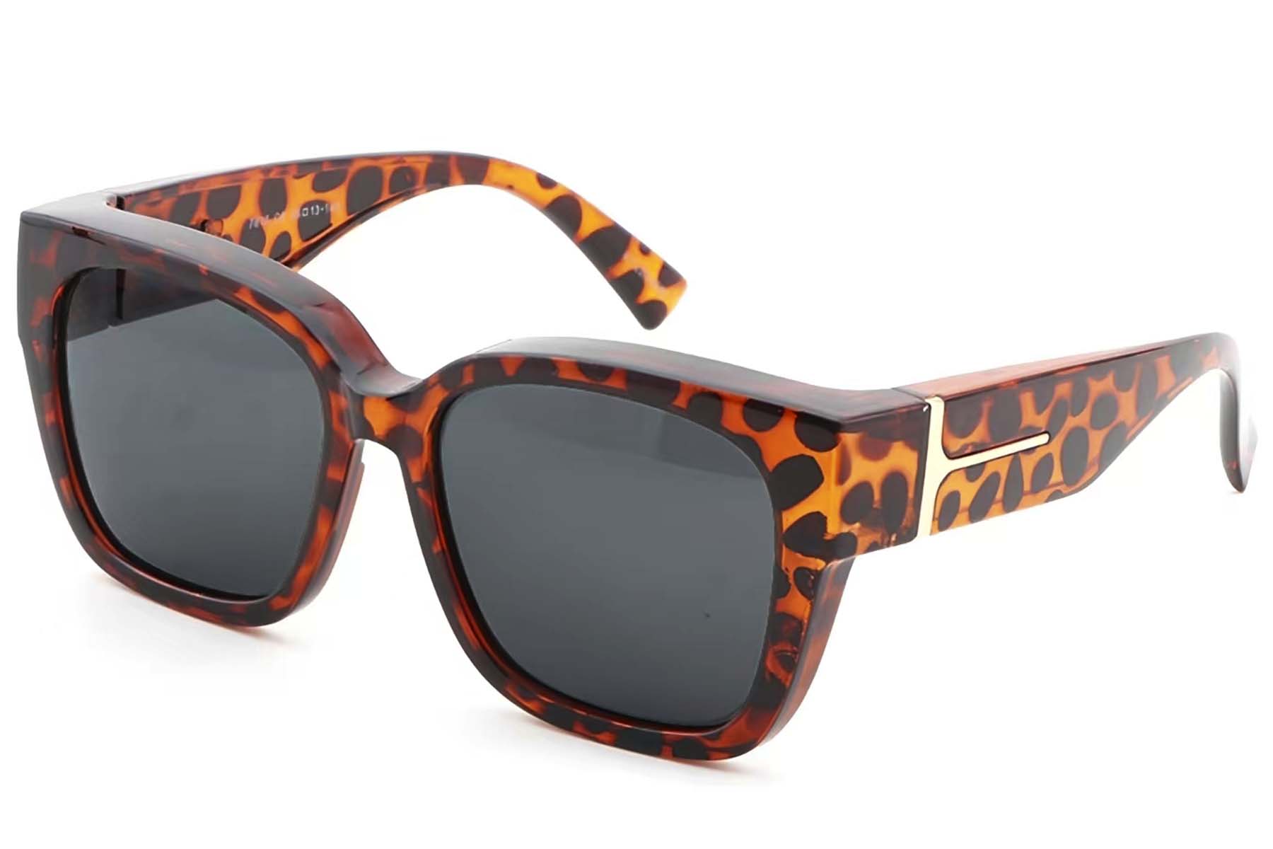 BS1725-0085_Pattern_Rectangular_Plastic_Driving Sunglasses_corner.jpg