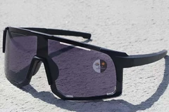 Lunettes photochromiques géométriques en plastique noir #BS1725-0068