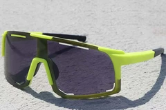 Lunettes photochromiques géométriques en plastique vert #BS1725-0070