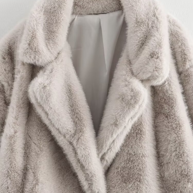 Cappotto lungo in pelliccia sintetica - Elegante capospalla KUN-00009