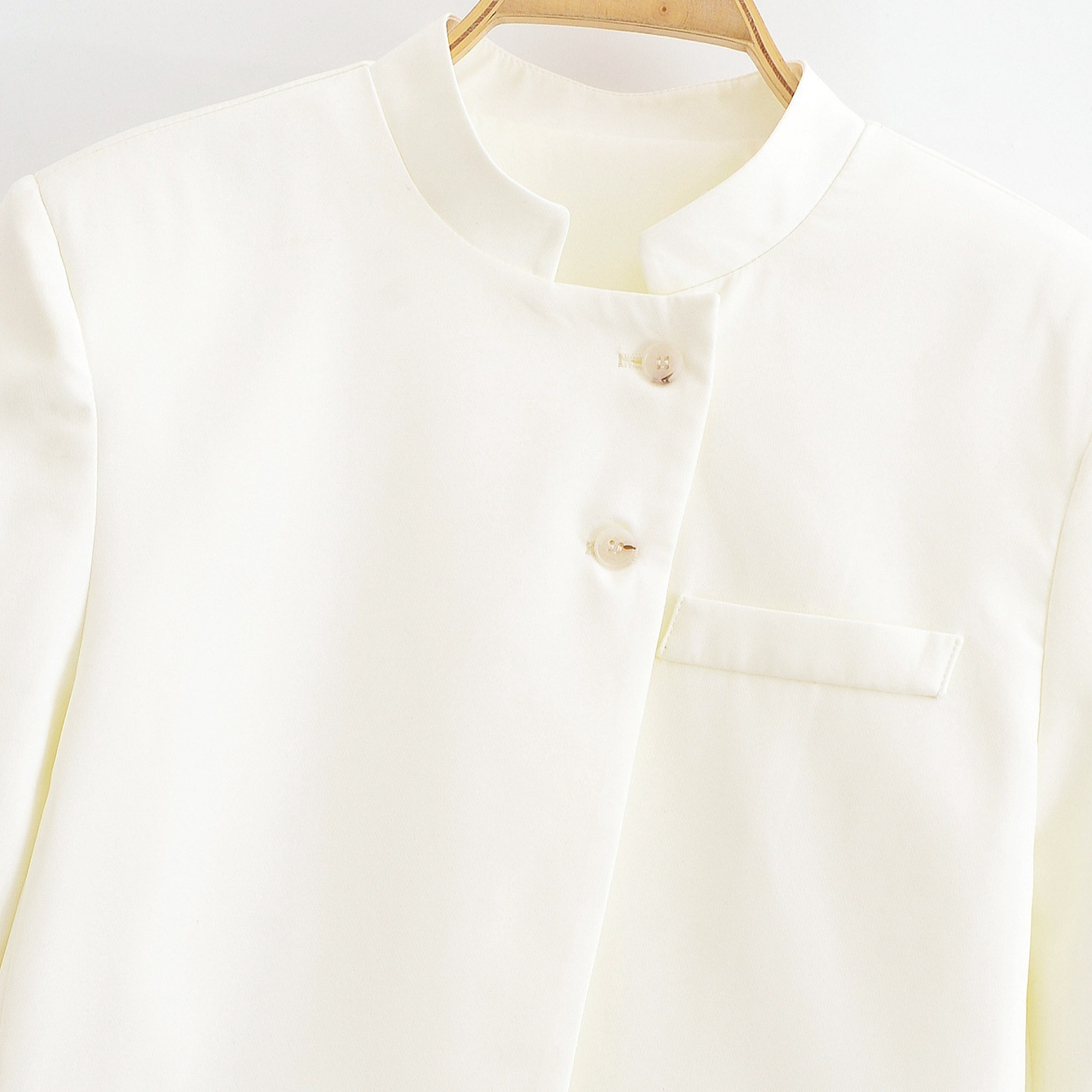 Blazer da donna - Elegante giacca doppiopetto con collo alto KUN-00135