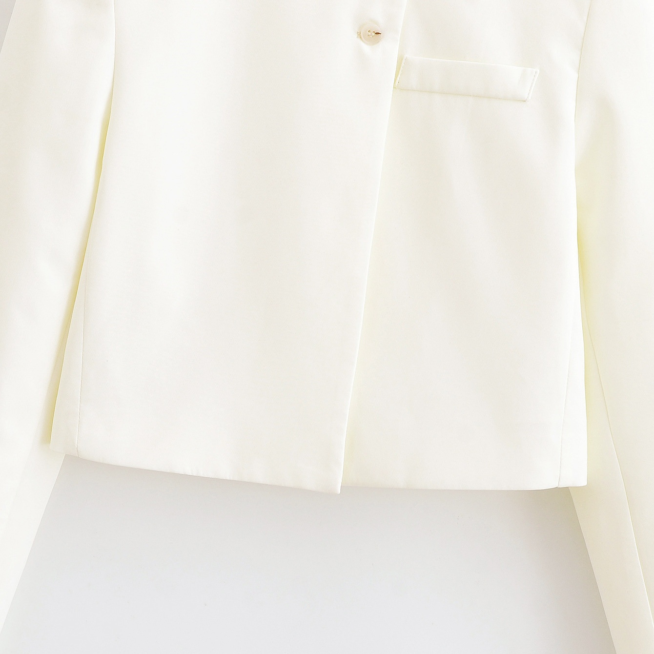 Blazer da donna - Elegante giacca doppiopetto con collo alto KUN-00135