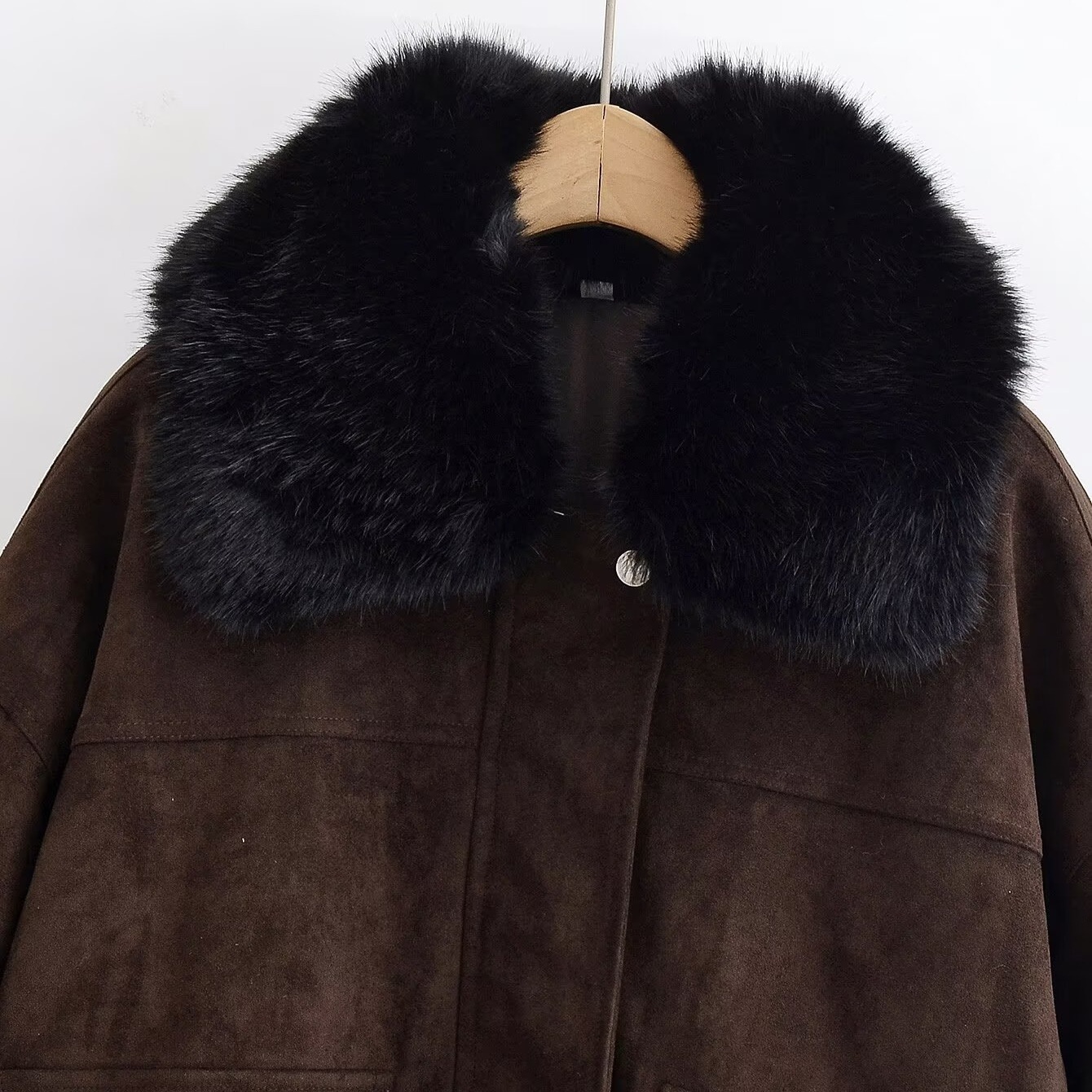 Giacca da donna in cotone con collo in pelliccia sintetica KUN-00226