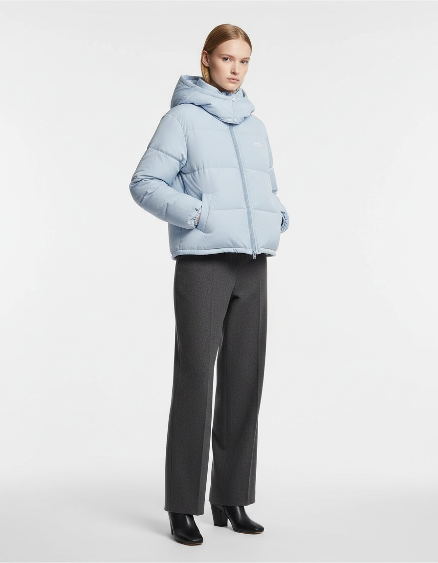 Giacca imbottita da donna in cotone, modello classico, disponibile in quattro colori, codice KUN-00006.