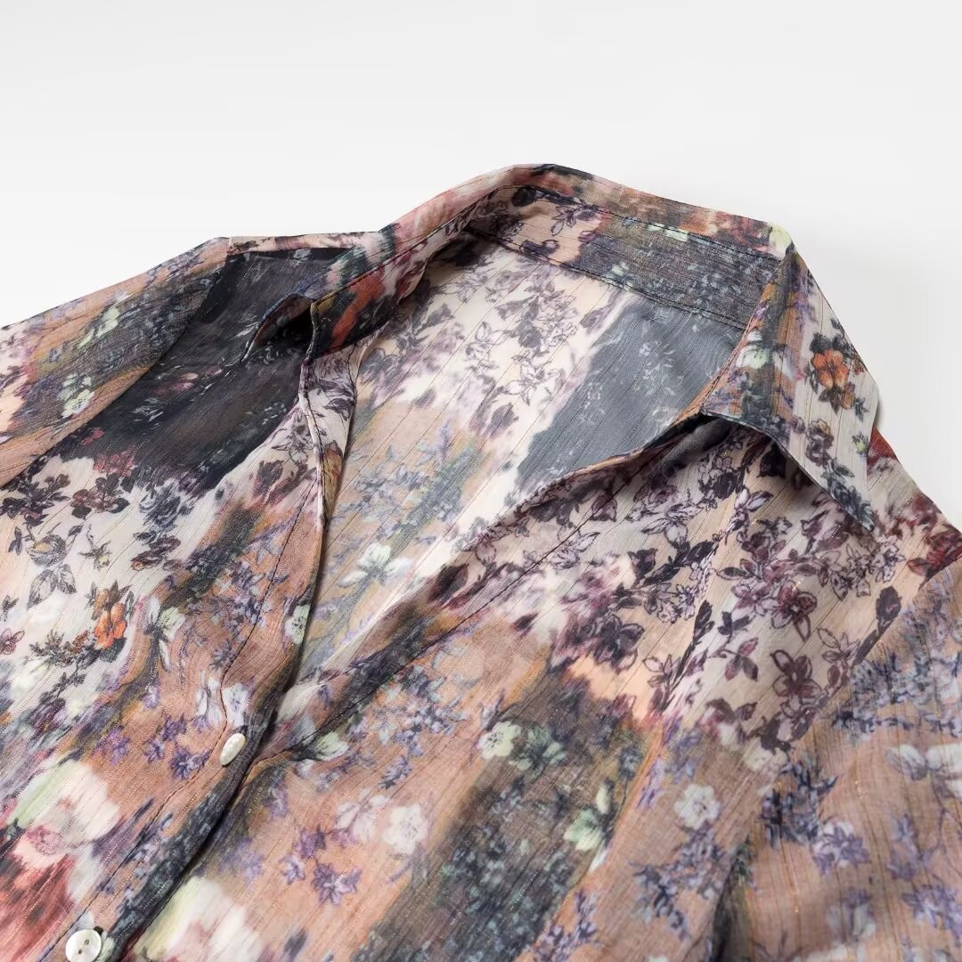 Camicetta in chiffon a fantasia floreale - Elegante e versatile KUN-00011
