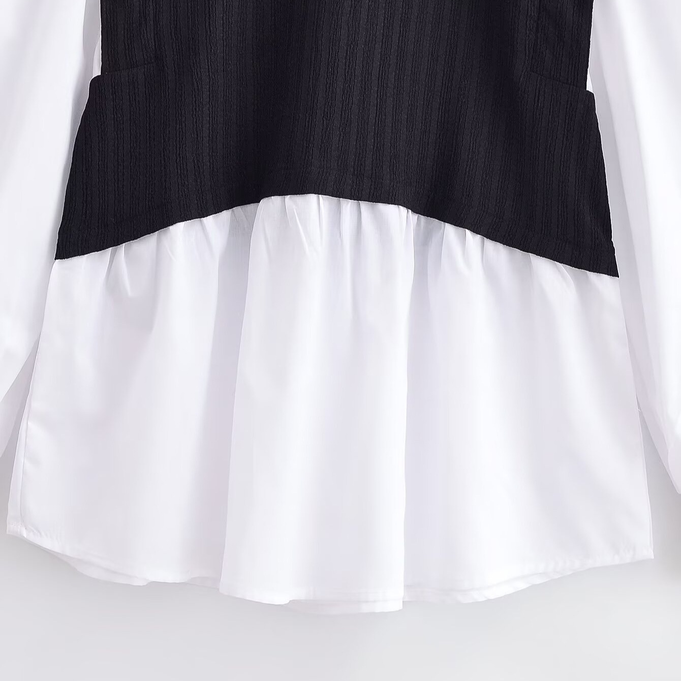 Top da donna a blocchi di colore con inserti patchwork - Elegante completo a due pezzi KUN-00043